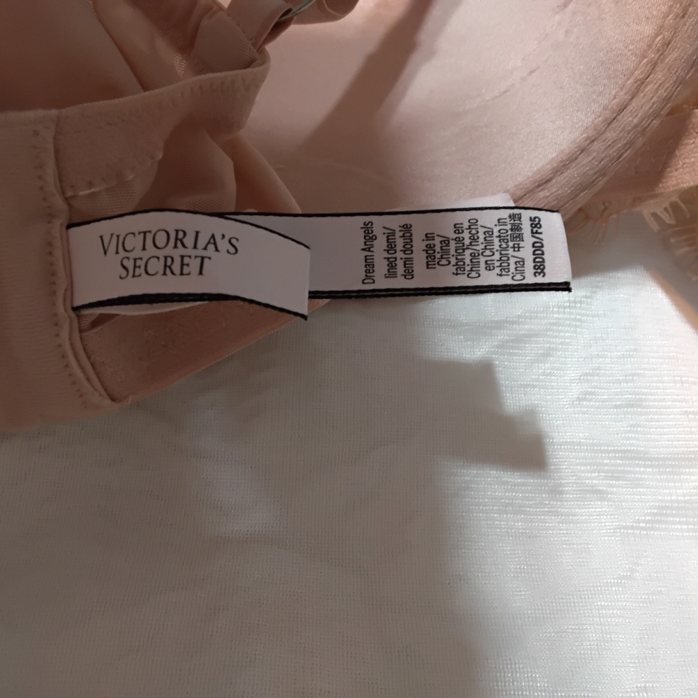 Victoria's Secret Dream Angels Lined Demi Bra & Panties Set - 38DDD - L/XL - Picture 2 of 11